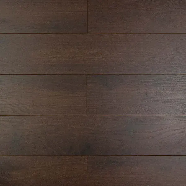Piso laminado Class Dark Walnut, tono madera oscura
